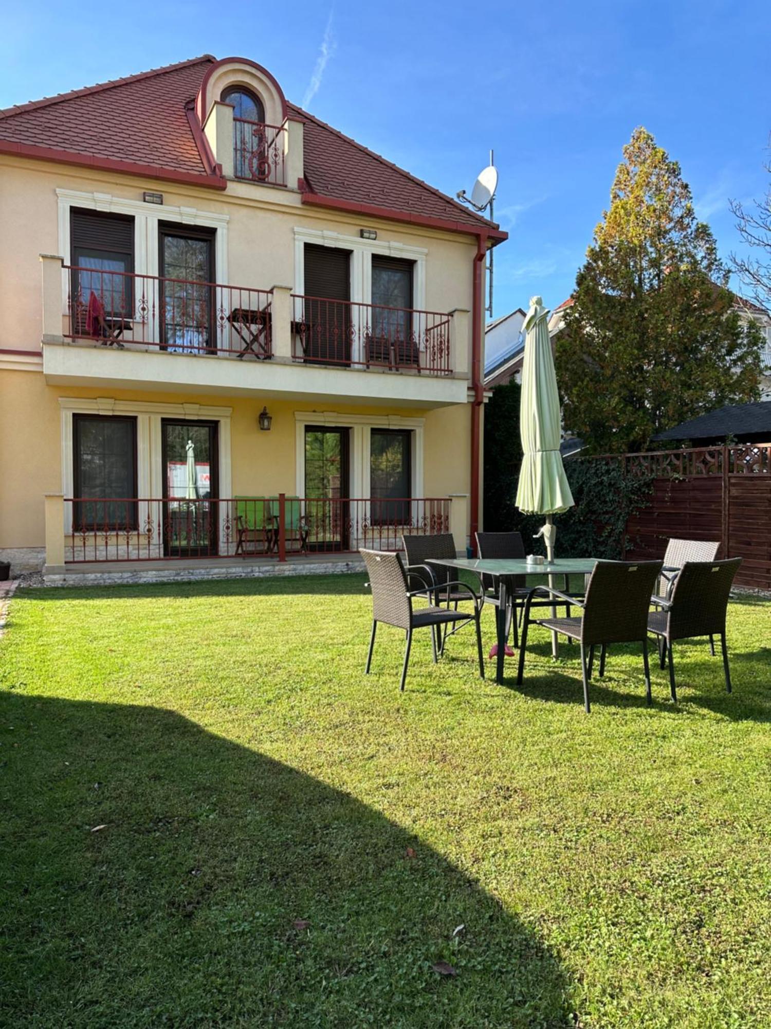 Szent Gyoergy Villa Apartmanhaz Hévíz المظهر الخارجي الصورة